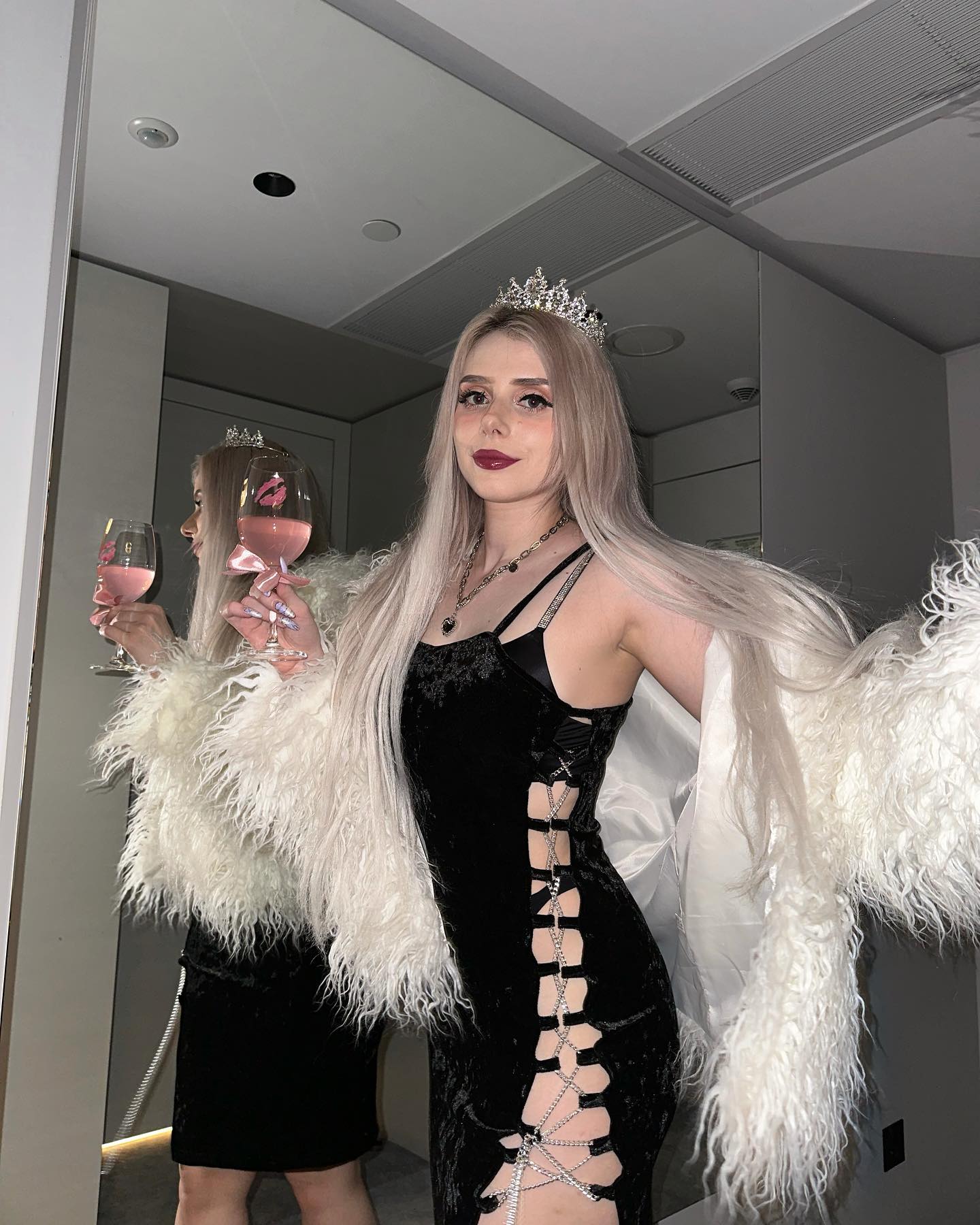 Света Соллар